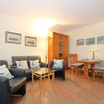 Hebben-Exclusives-Urlaubsdomizil-Direkt-Am-Strand