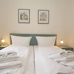 Hebben-Exclusives-Urlaubsdomizil-Direkt-Am-Strand