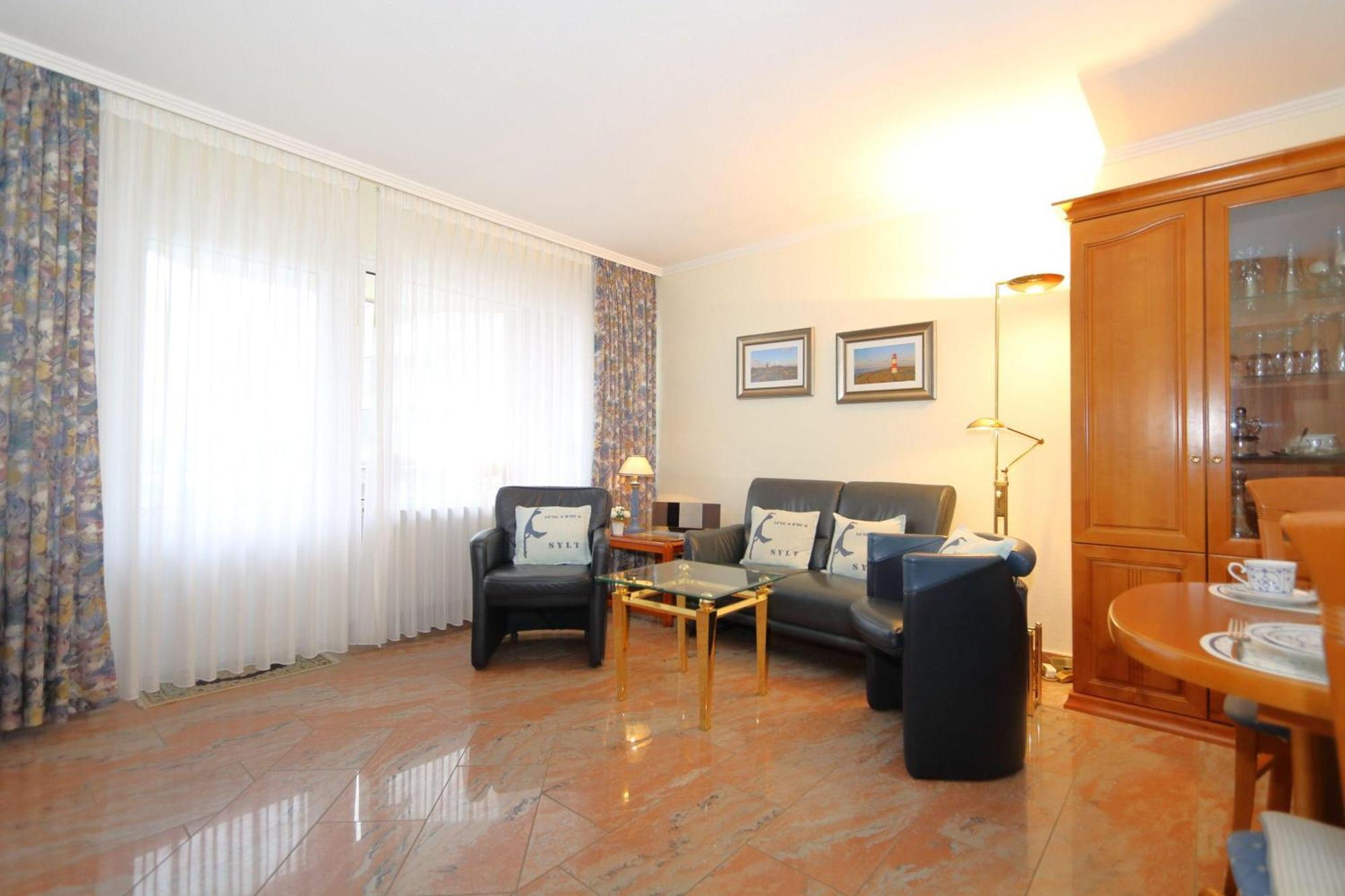 Hebben-exclusives-urlaubsdomizil-direkt-am-strand